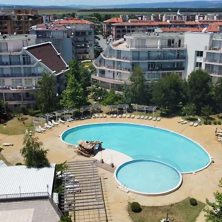 Апартаменти Dean's Cozy 2 Bed At Sunny *